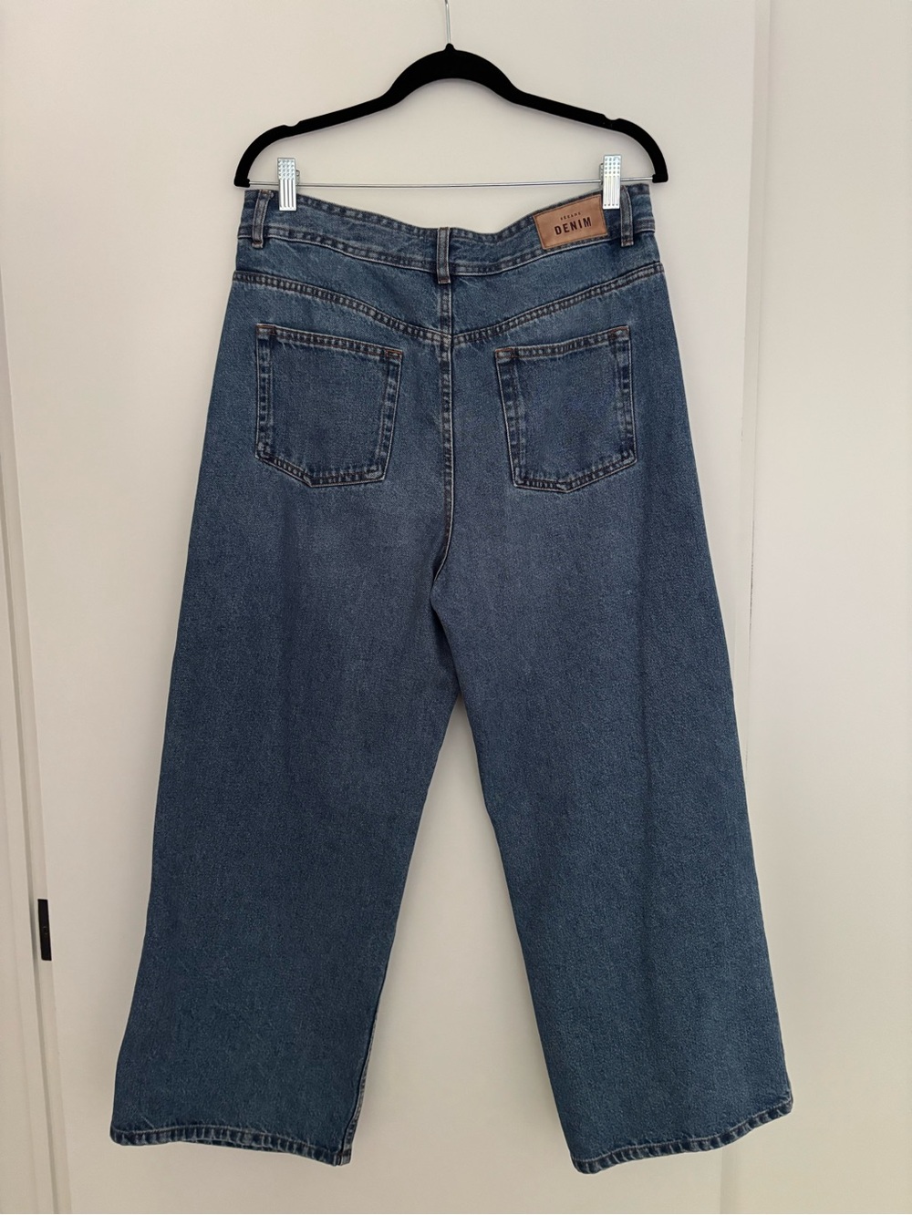 Sezane Le Crop Denim Jeans in Denim Blue Size 42 US 10 (fits 12) - Picture 4 of 9